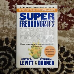 SuperFreakonomics Book by Levitt and Dubner Paperback NYT Best Seller 2009